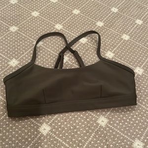 Alo Airlift Intrigue bra